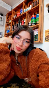 mily_thomson_b_ Public Kuva 5