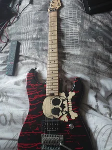 Rocker_Assassin_WASP_FAN kullanıcısının My signed guitars by Warren De Martini And George Lynch albümü -  3 fotoğraf