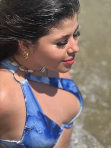 julieta_red2 beach vacation Immagine  2