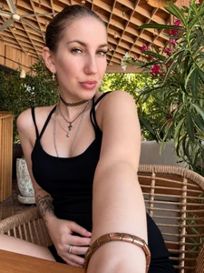 LindaBrooks Public Bilde 4