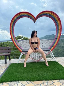 Haileyfordxxx Catch me at pool baby Poză 4