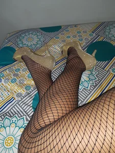 sashasweethot HEELS AND STOCKINGS! Pic