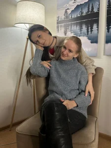 ColletteMira Public  3টি ছবি