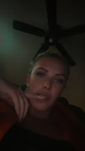 blondbombshell44 Public Pic