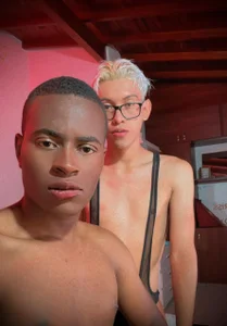 Aland_Criss Our world together Foto