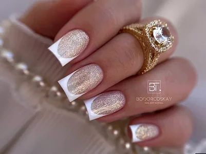 Karolina_love_ Pay for my new manicure Foto 4