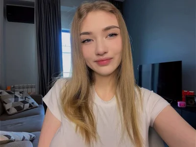 AveryBerkson crazy face 사진 7