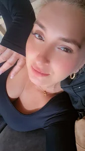 NEW MEGAN! 🤍 de Megan_Lara__  4 Imagens