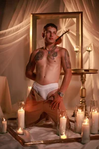 _angel_riveraの❤️ Valentine’s Vibes 😘🔥の 4枚の写真