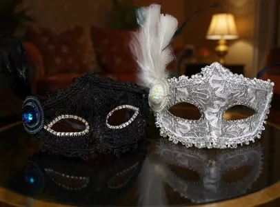 NaughtyThrouple007 MASKS FOR PRIVATE Pic