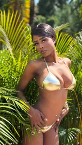 CocoaLuxeXXX Public Pic 6