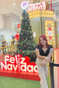 EmmaHot 🎄🥂 Hình 3