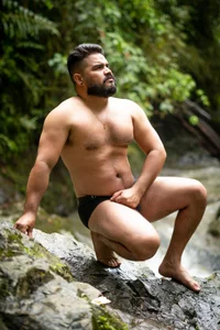 MichaelBear_ RIVER OF PLEASURE 🌊🔥 Foto 3