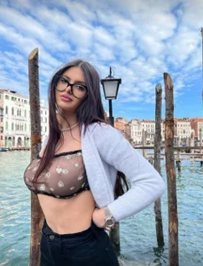 Bigg-arabic Sexy women her🔥❤️🥵 Pic