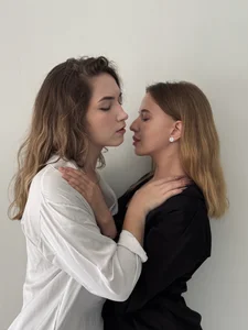 Nura_n_Sarah NURA AND SARAH. FALL IN LOVE Pic 9