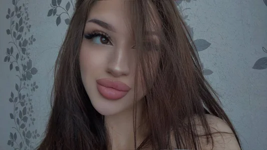 Gashishzz Just a Peek 👀 Fotka 5
