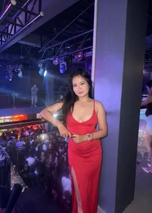 Red dress ? :3 od PeachySweetDoll  snímek