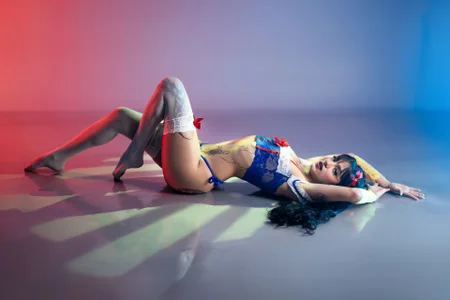 Lizzie_corner_v Snow White ❄️ صورة واحدة|Lizzie_corner_v Snow White ❄️ صورتان|Lizzie_corner_v Snow White ❄️  صور|Lizzie_corner_v Snow White ❄️  صورة