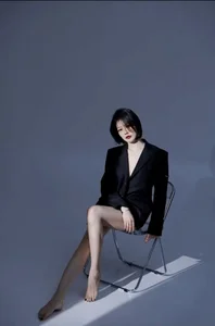 Public od E-ll-A  snímek