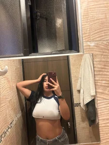 laraiisboobs Public Foto 6