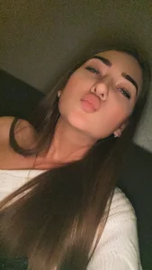 Evalaniss Kiss Immagine 