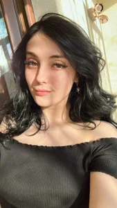 SophiaVilner Natural me ☺️ Immagine  4