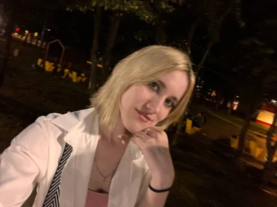 pinkhornyprincess I'm on a walk Immagine  4