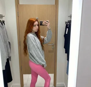 PinkAn8el Public Billede