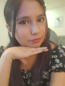 _Natalie18 Public Pic