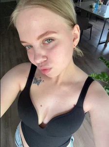 RebeccaCruz Public 사진 2