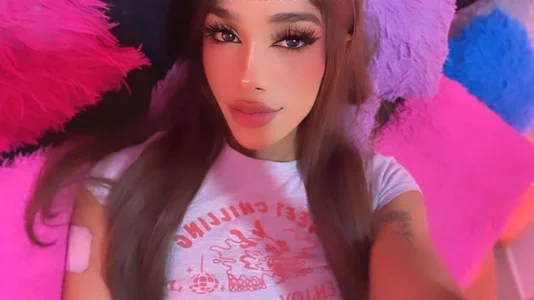 sabrinamossii 𝘎𝘰𝘰𝘥 𝘯𝘪𝘨𝘩𝘵 𝘭𝘰𝘷𝘦𝘴.  2টি ছবি