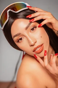 Sexy in snow.🎇 de maggietime  2 Imagens