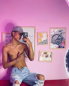 boyswantingplay😈😈图片