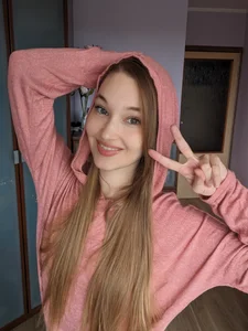 Mira_Shark Home mood Pic 3