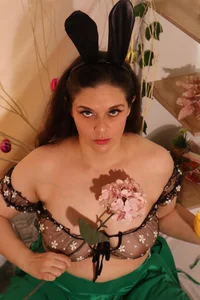 AmandaKovich Happy Easter, let me please you as you deserve. Pic