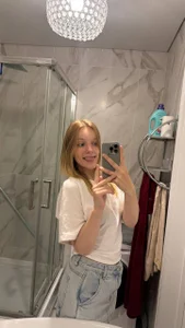 ChristeenScarr Public Immagine  2