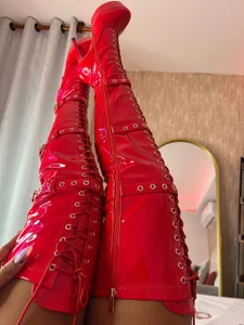 Lilith_Russoo my favorite boots 💥💋 Bilde 4