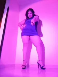 kiraGeiner color show Pic 6