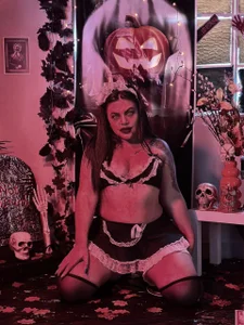 Antonellahorny69: HALLOWEN 2025 🎃 ( 4 фото)
