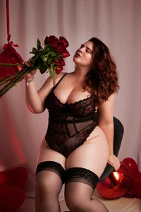 MartinaGuzmann HAPPY VALENTINE'S DAY GUYS 💘💌 Foto 3