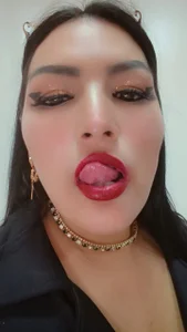 PENELOPELEWISs FACE OF PLEASURE 圖片 3