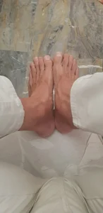 The_Dream_Man My hot feet Foto 3