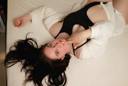 Elisabeth_Binder Pure pleasure Pic 5