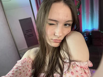 UrLittleVikky NOW i am prettier Pic