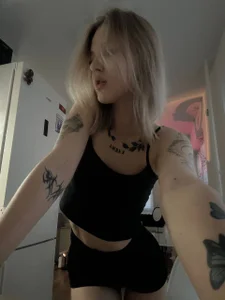 AkulinaGold Public Pic 3