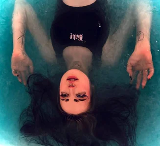 Dark_Lucious kullanıcısının Come to me in the bath! albümü -  2 fotoğraf