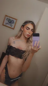 Public de NotYourTransBaby  photos