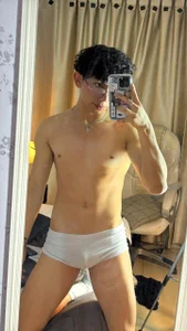 liam_twiink getting out of the shower Pic 6