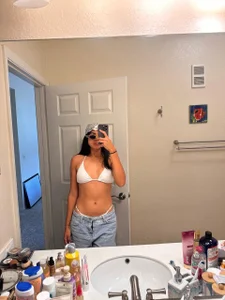 Kimma_Velvet Public Foto 4