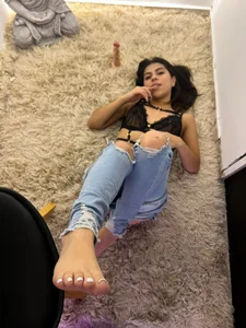 little_sophie18のFeet 💦の枚の写真